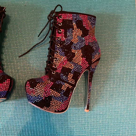 Bling bling high heel camo boots - Picture 2 of 7